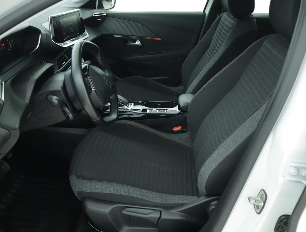 2020 Peugeot 208 - 23