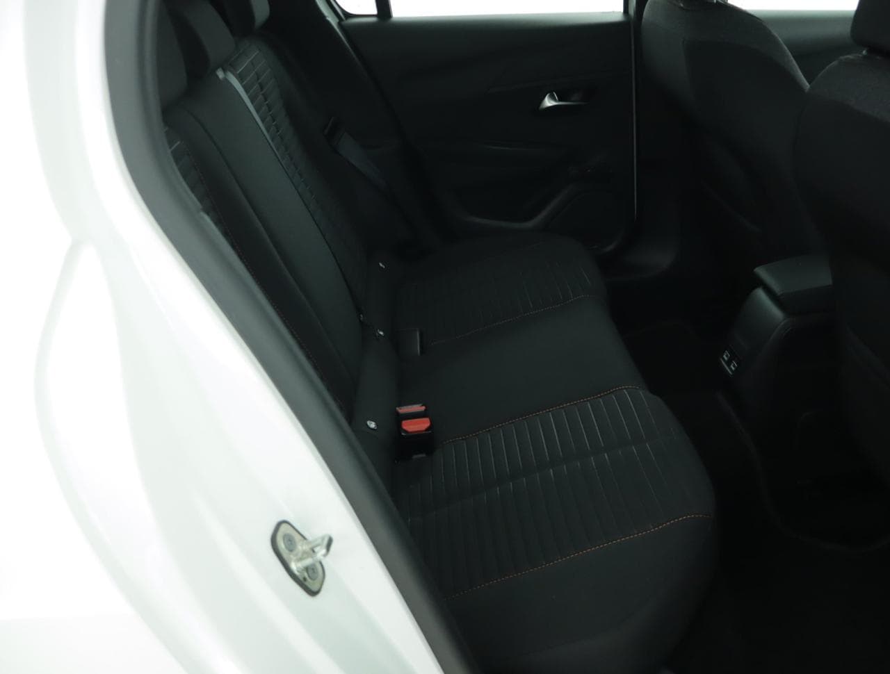2020 Peugeot 208 - 17