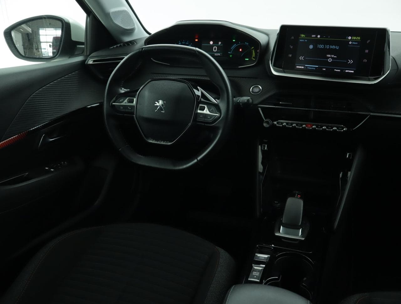 2020 Peugeot 208 - 9