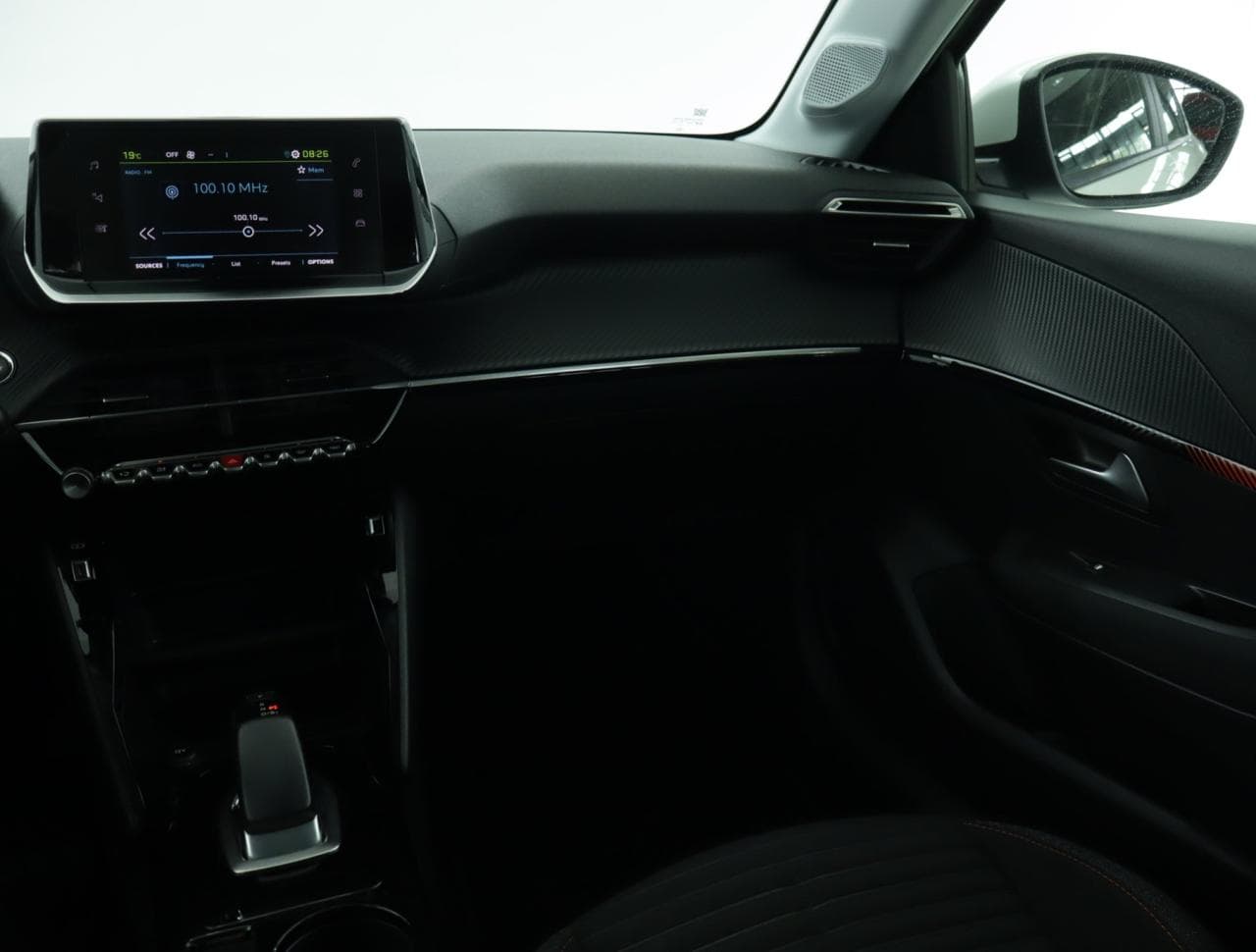2020 Peugeot 208 - 13