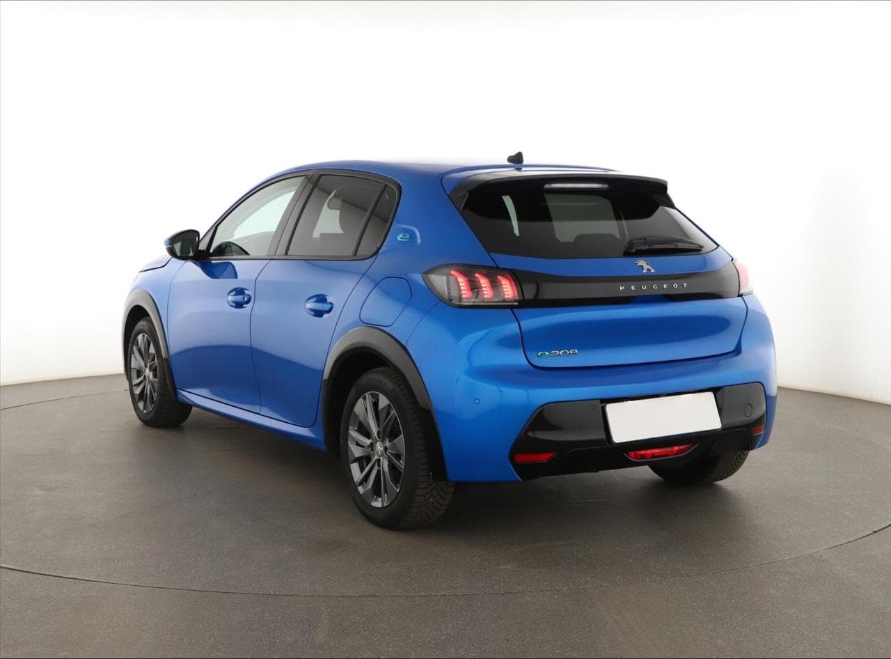 2021 Peugeot 208 - 9
