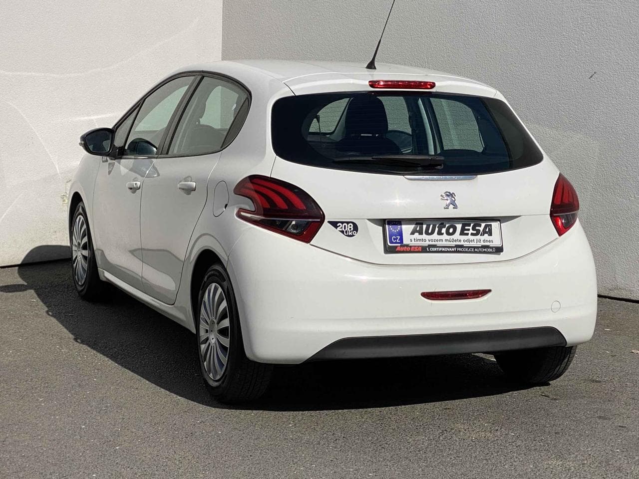 2017 Peugeot 208 - 9