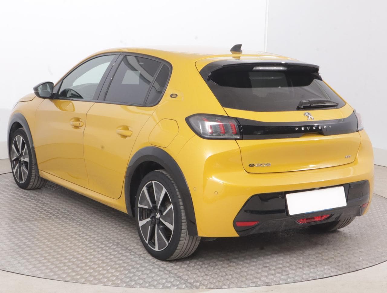 2021 Peugeot 208 - 7