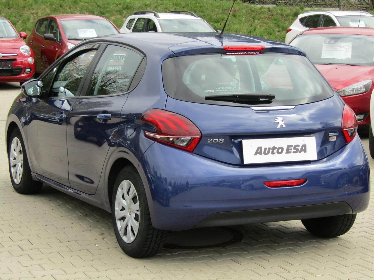 2016 Peugeot 208 - 11