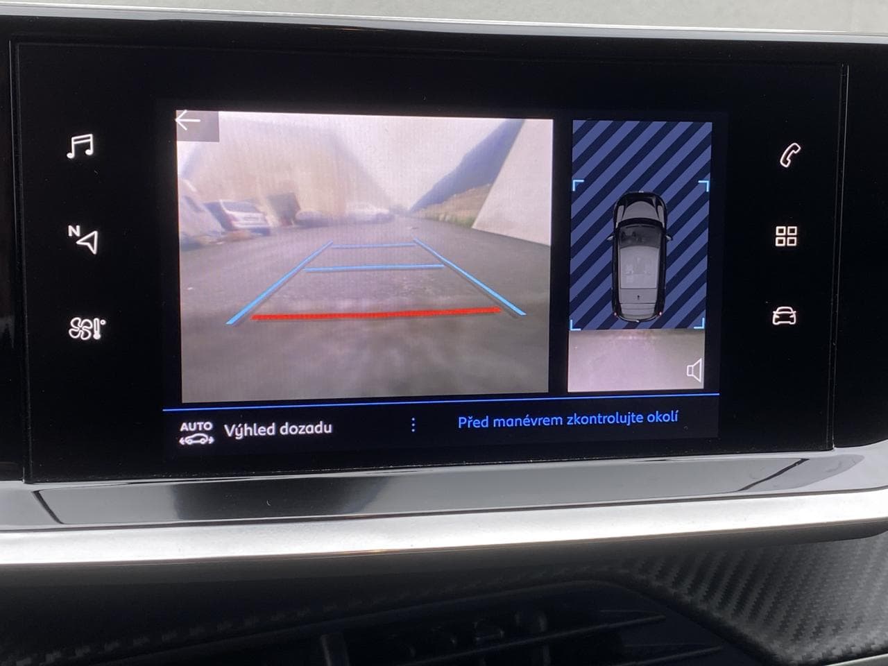 2021 Peugeot 208 - 28