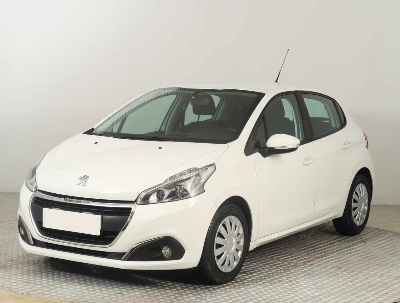 2017 Peugeot 208 - 3