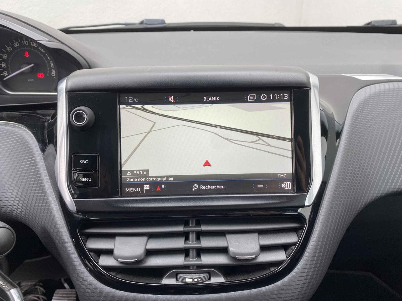 2017 Peugeot 208 - 25