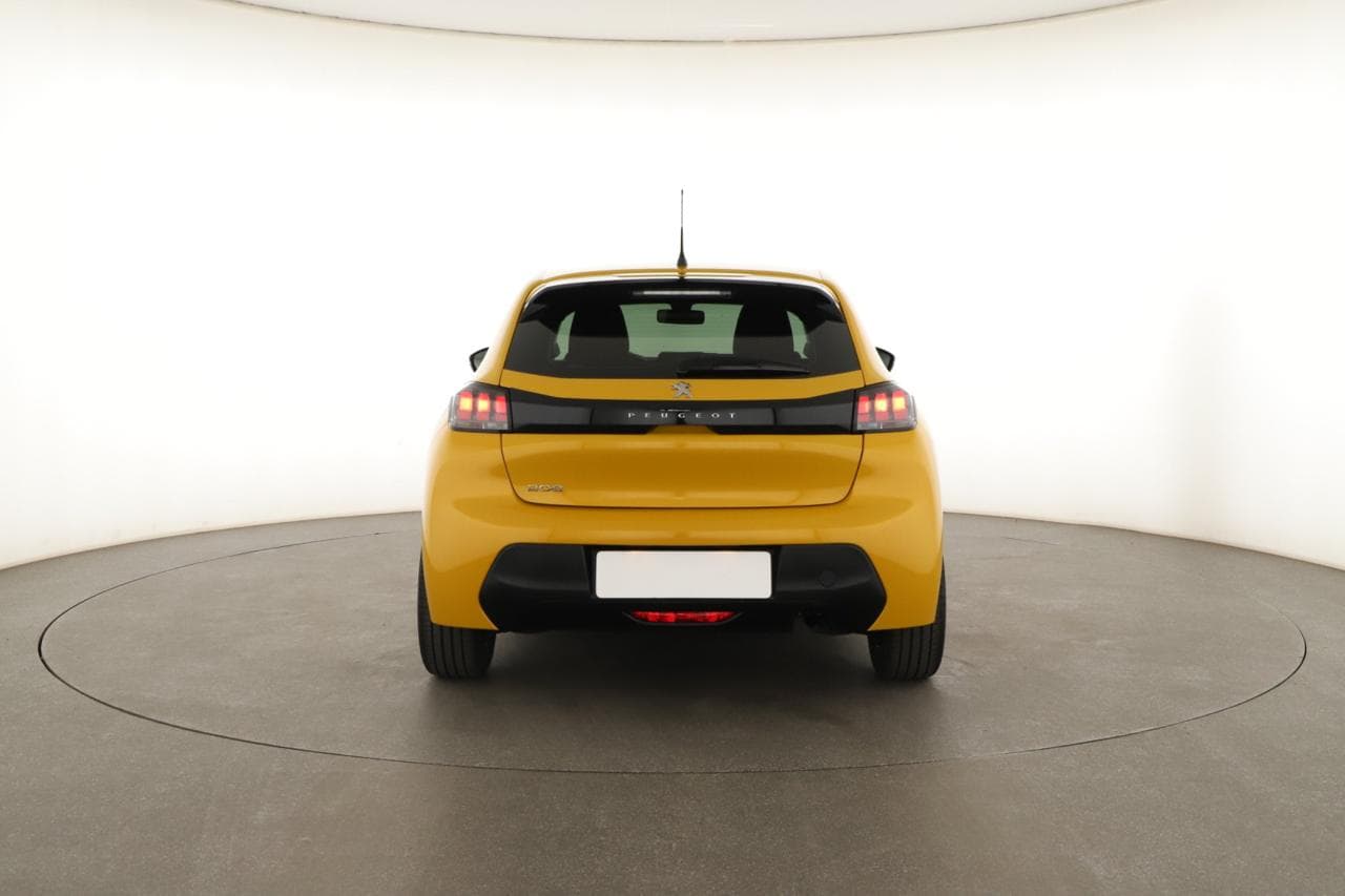 2020 Peugeot 208 - 10