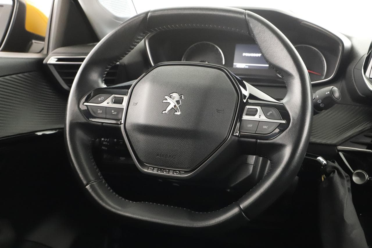 2020 Peugeot 208 - 30