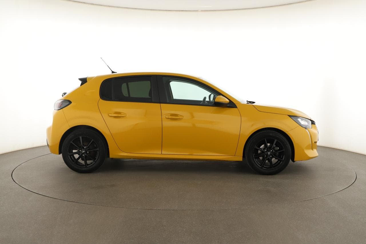 2020 Peugeot 208 - 14