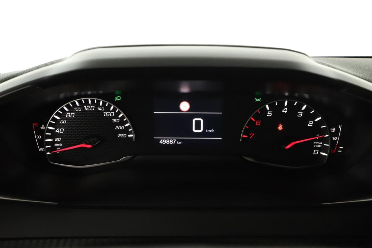2020 Peugeot 208 - 26