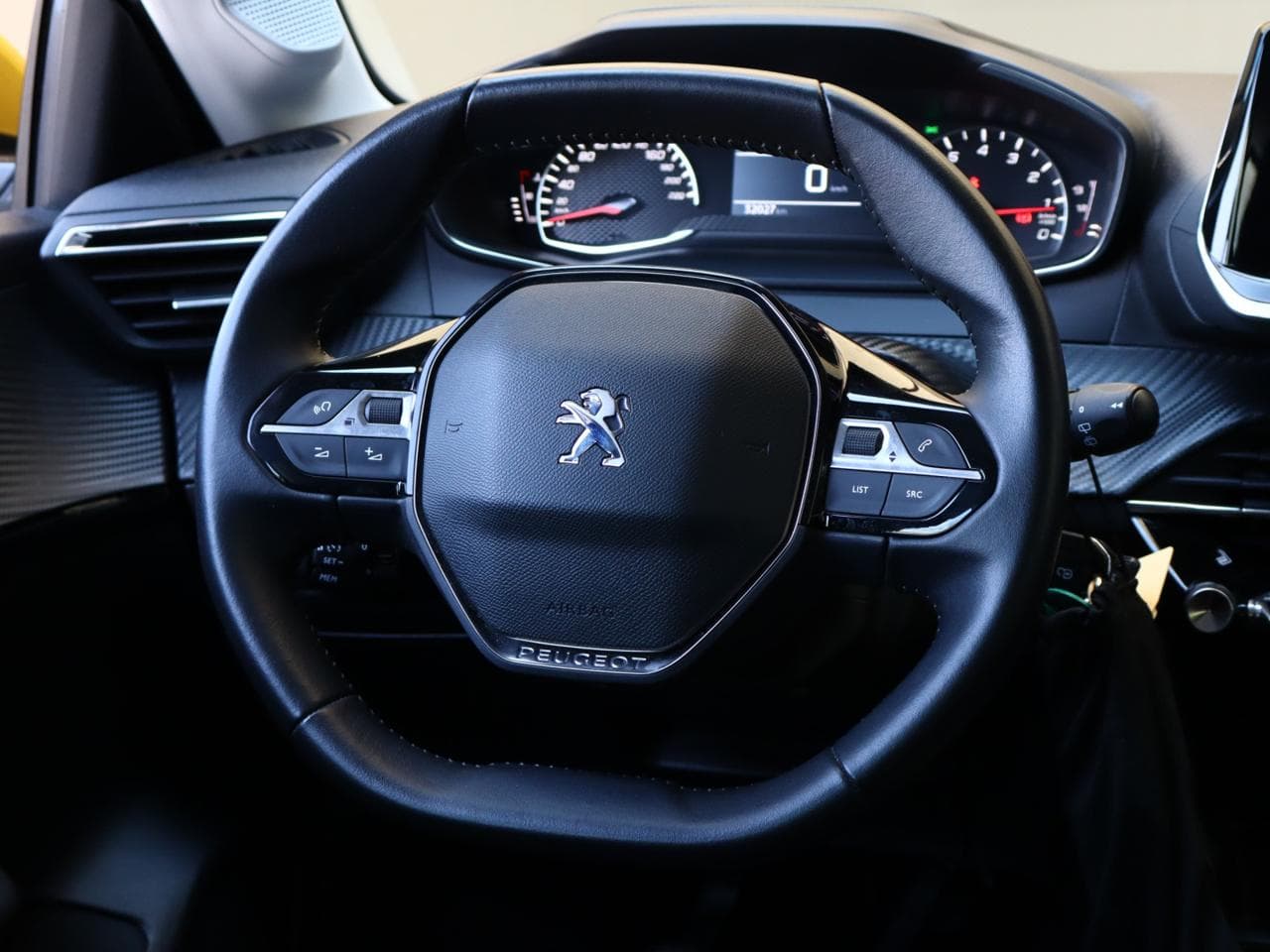 2020 Peugeot 208 - 19