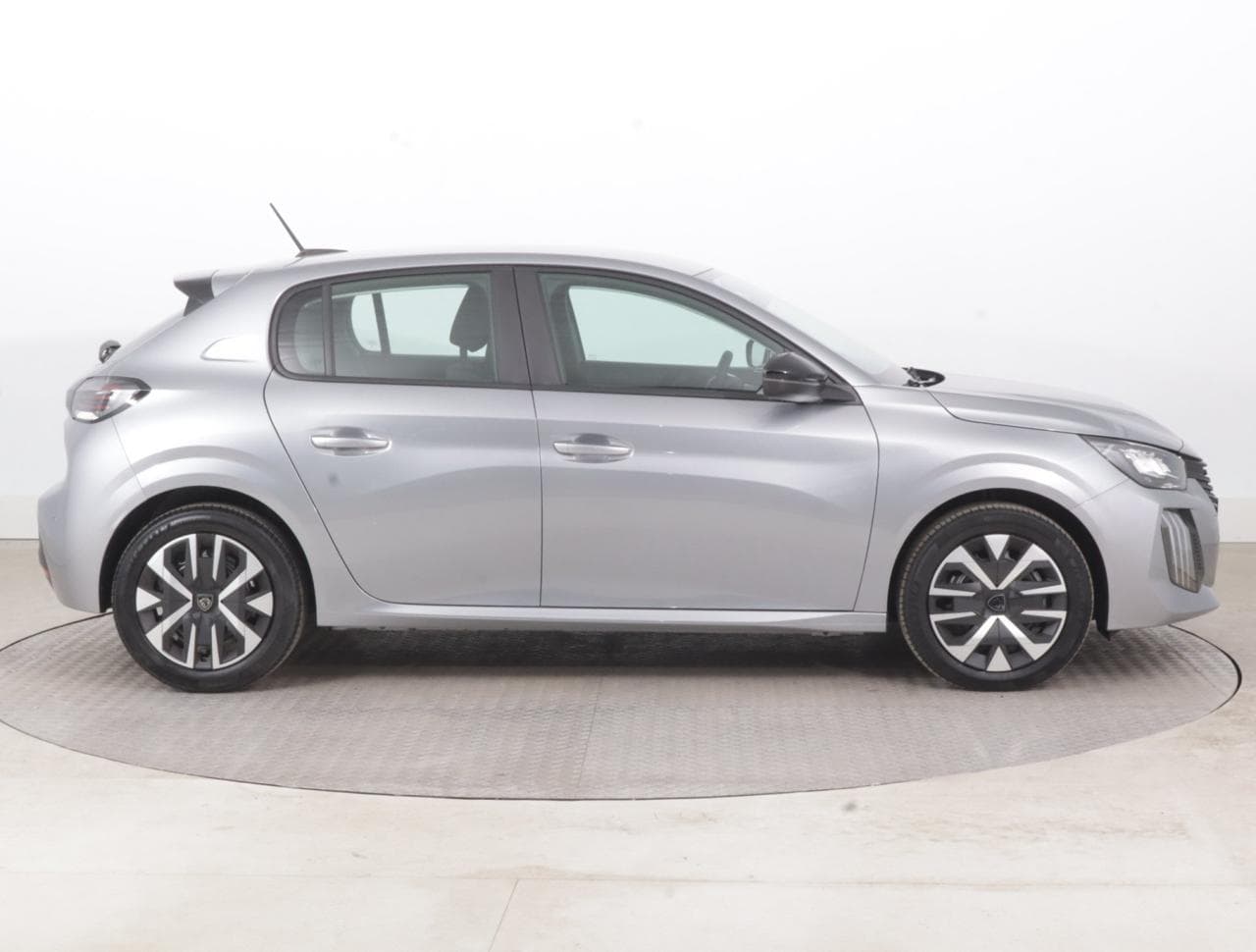 2024 Peugeot 208 - 13