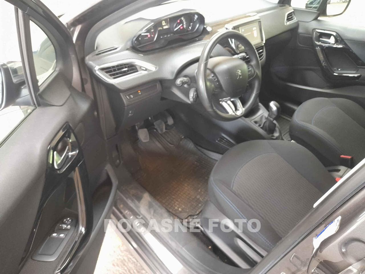 2019 Peugeot 208 - 5