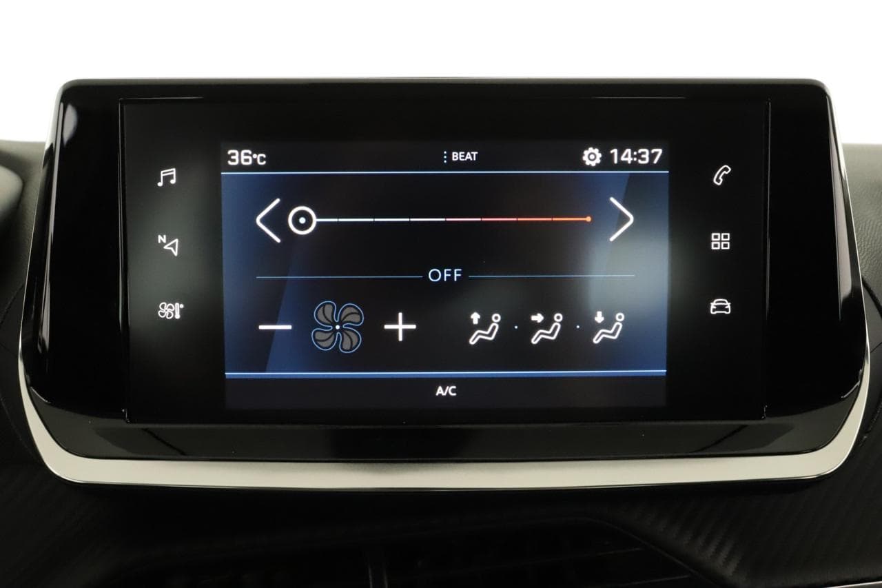 2021 Peugeot 208 - 33