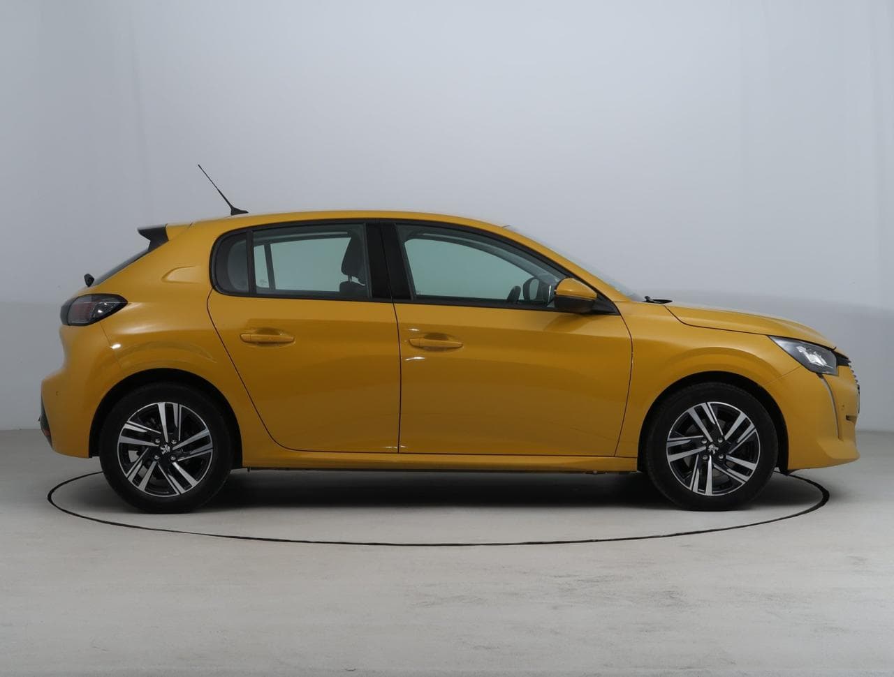 2020 Peugeot 208 - 12