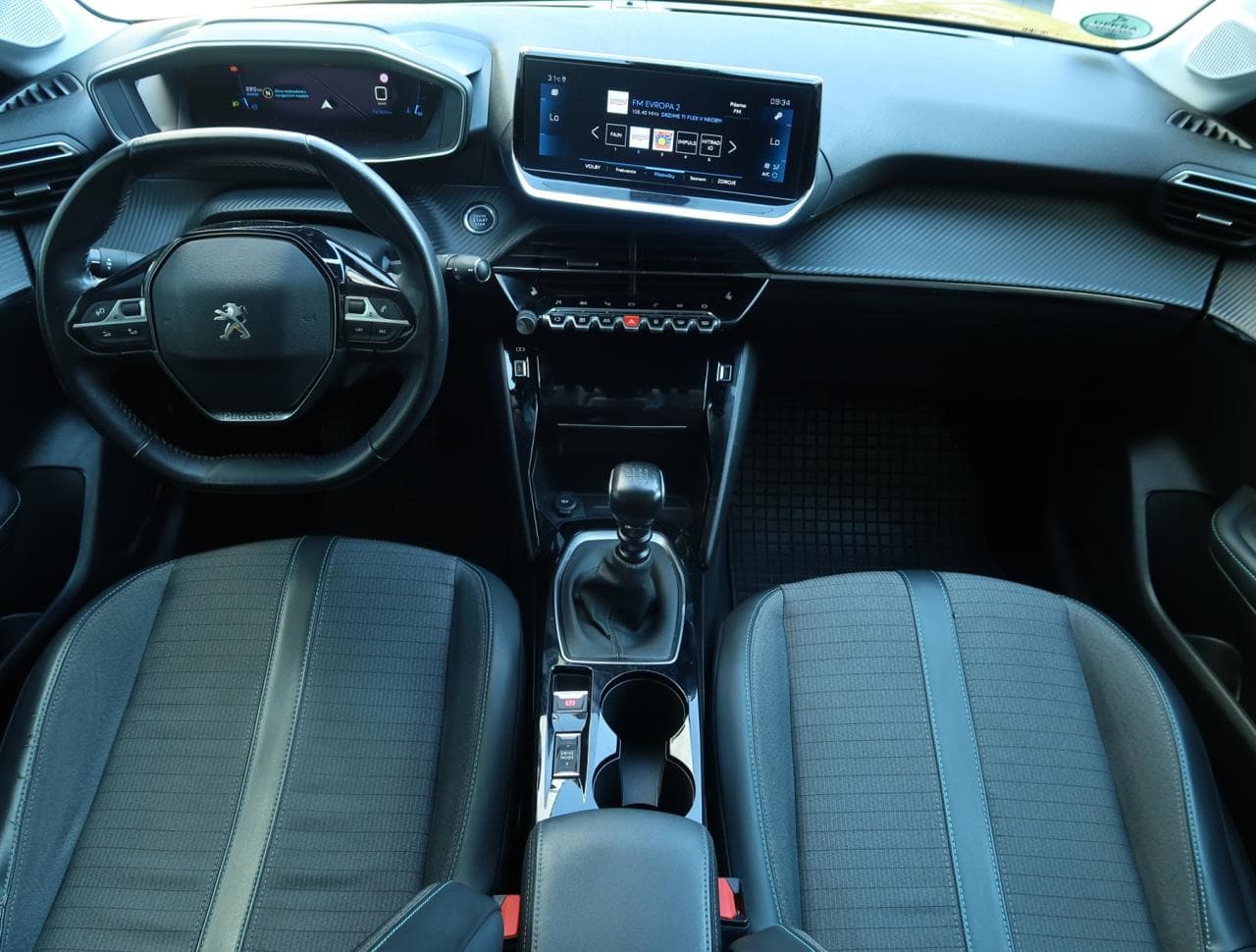 2020 Peugeot 208 - 16