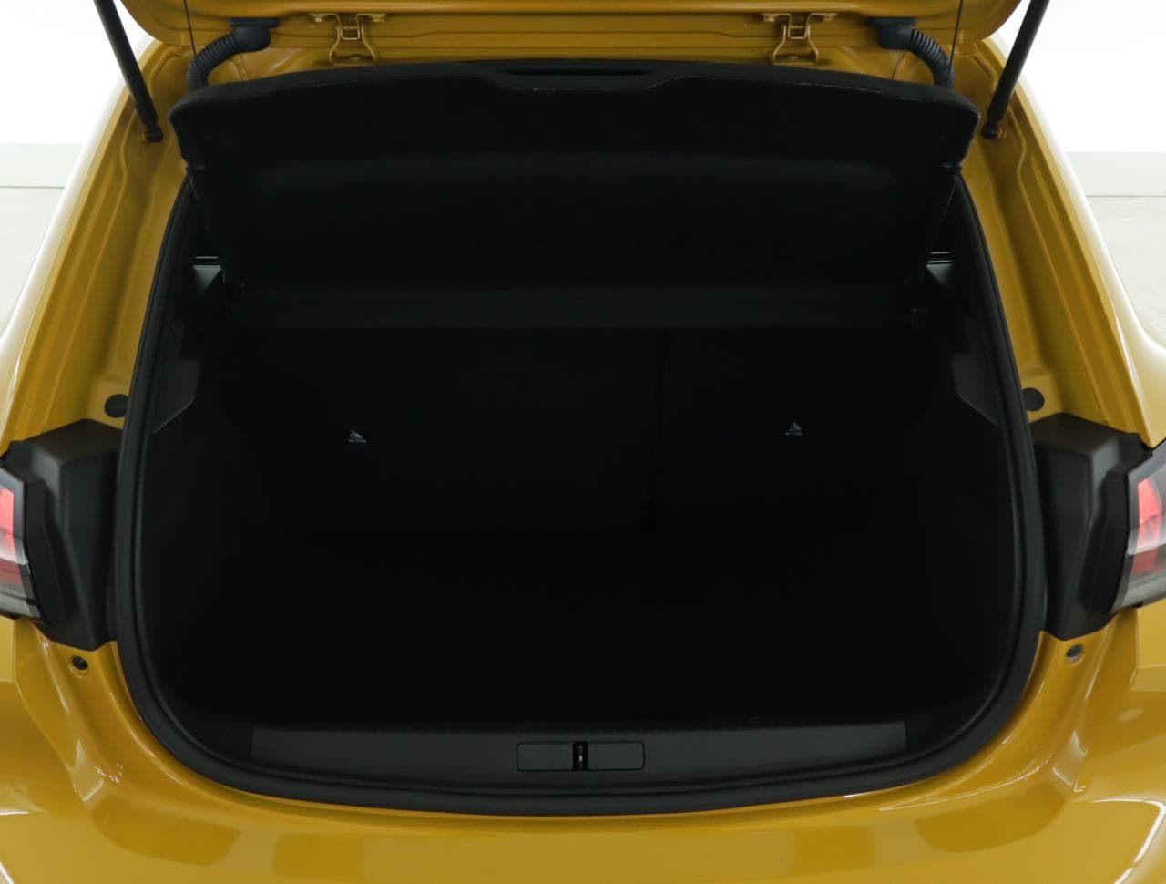 2021 Peugeot 208 - 20