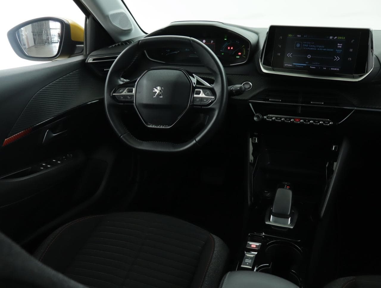 2021 Peugeot 208 - 9