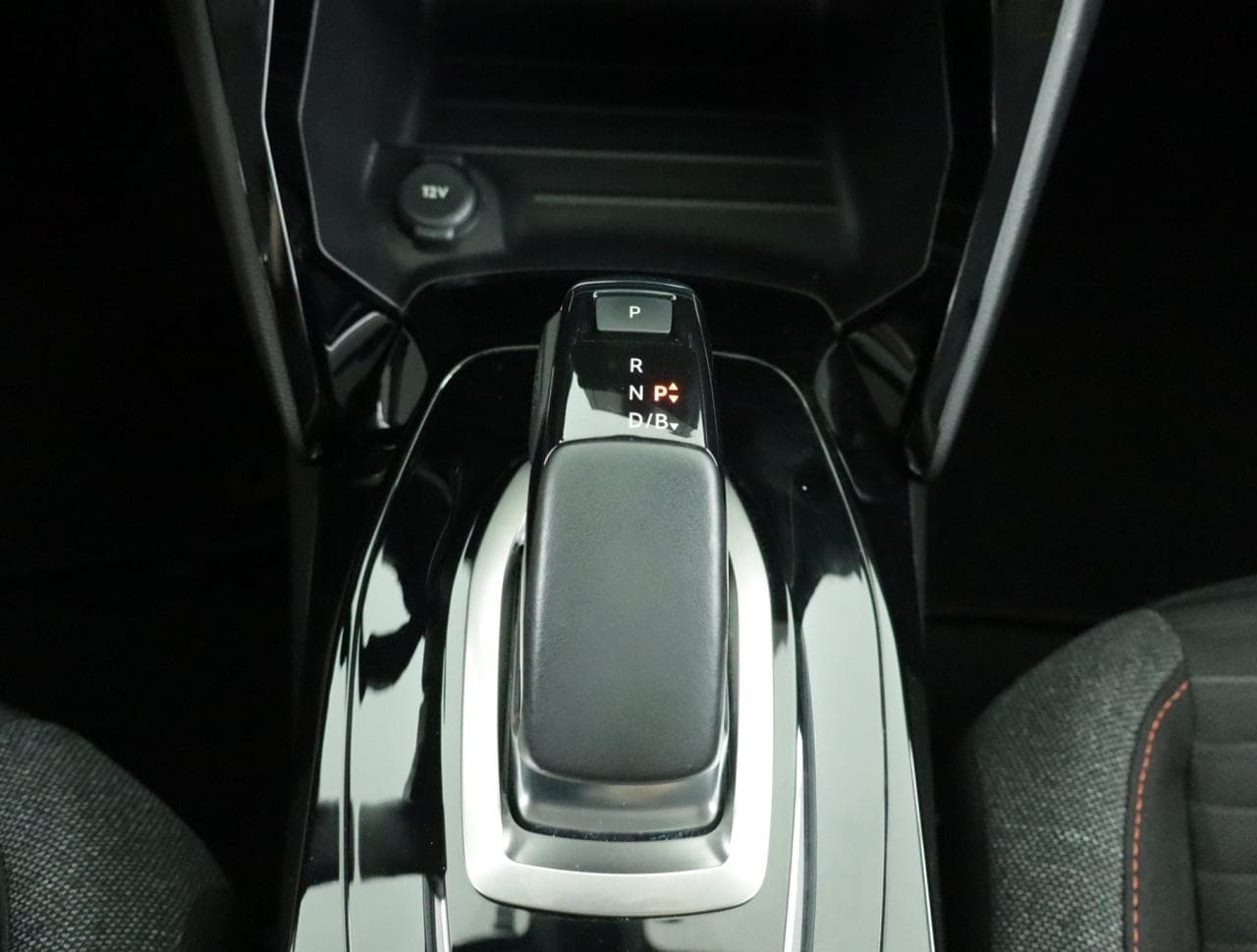 2021 Peugeot 208 - 19