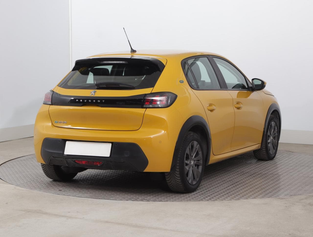 2021 Peugeot 208 - 7