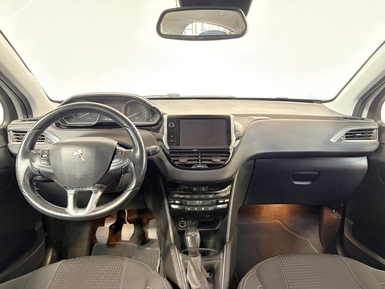2018 Peugeot 208 - 8