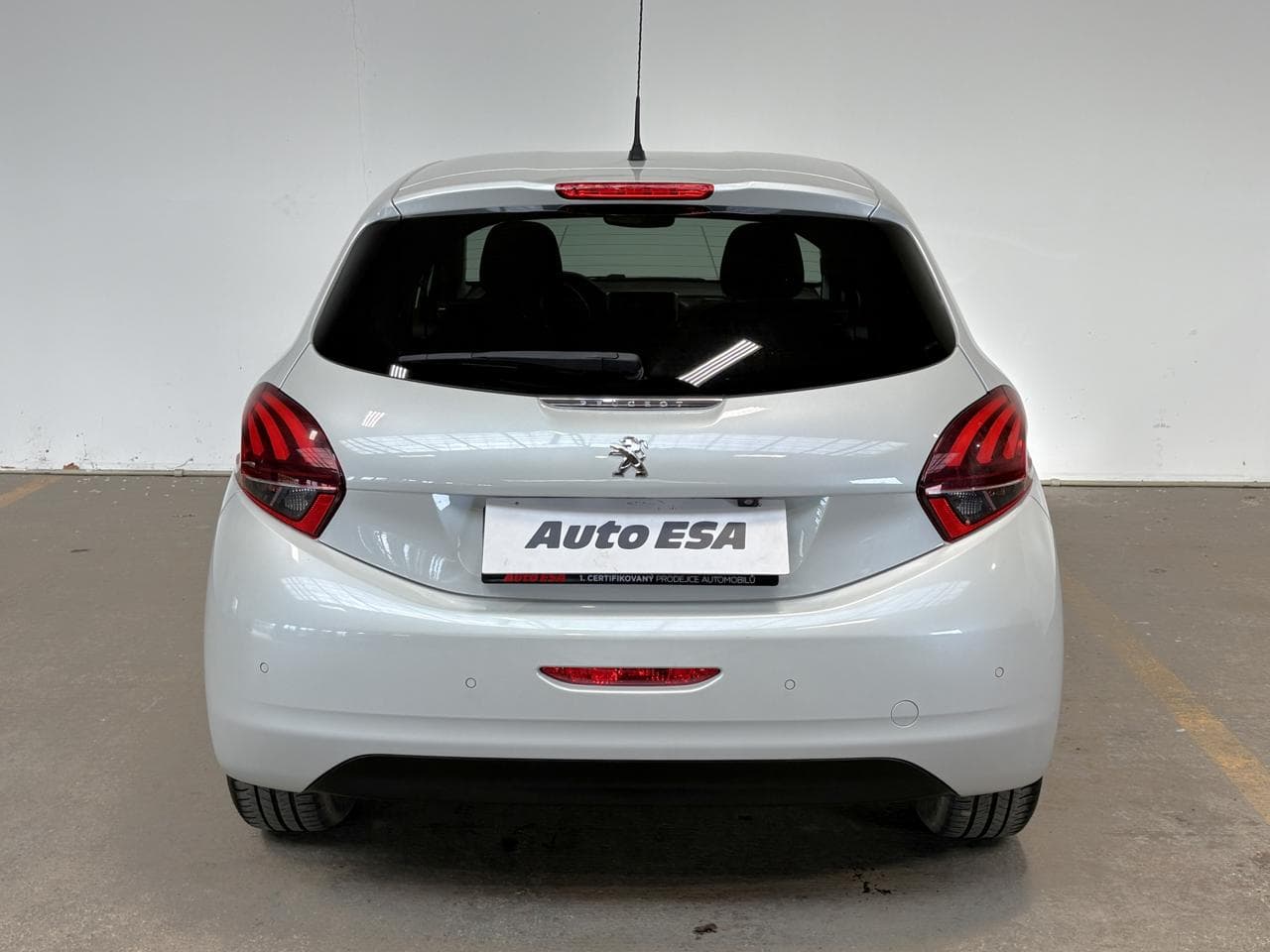 2018 Peugeot 208 - 5