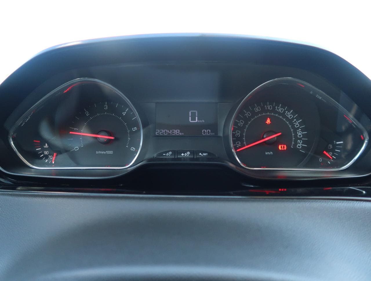 2012 Peugeot 208 - 17