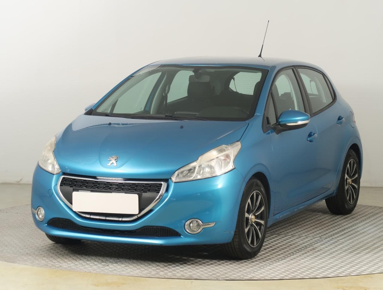 2012 Peugeot 208 - 3