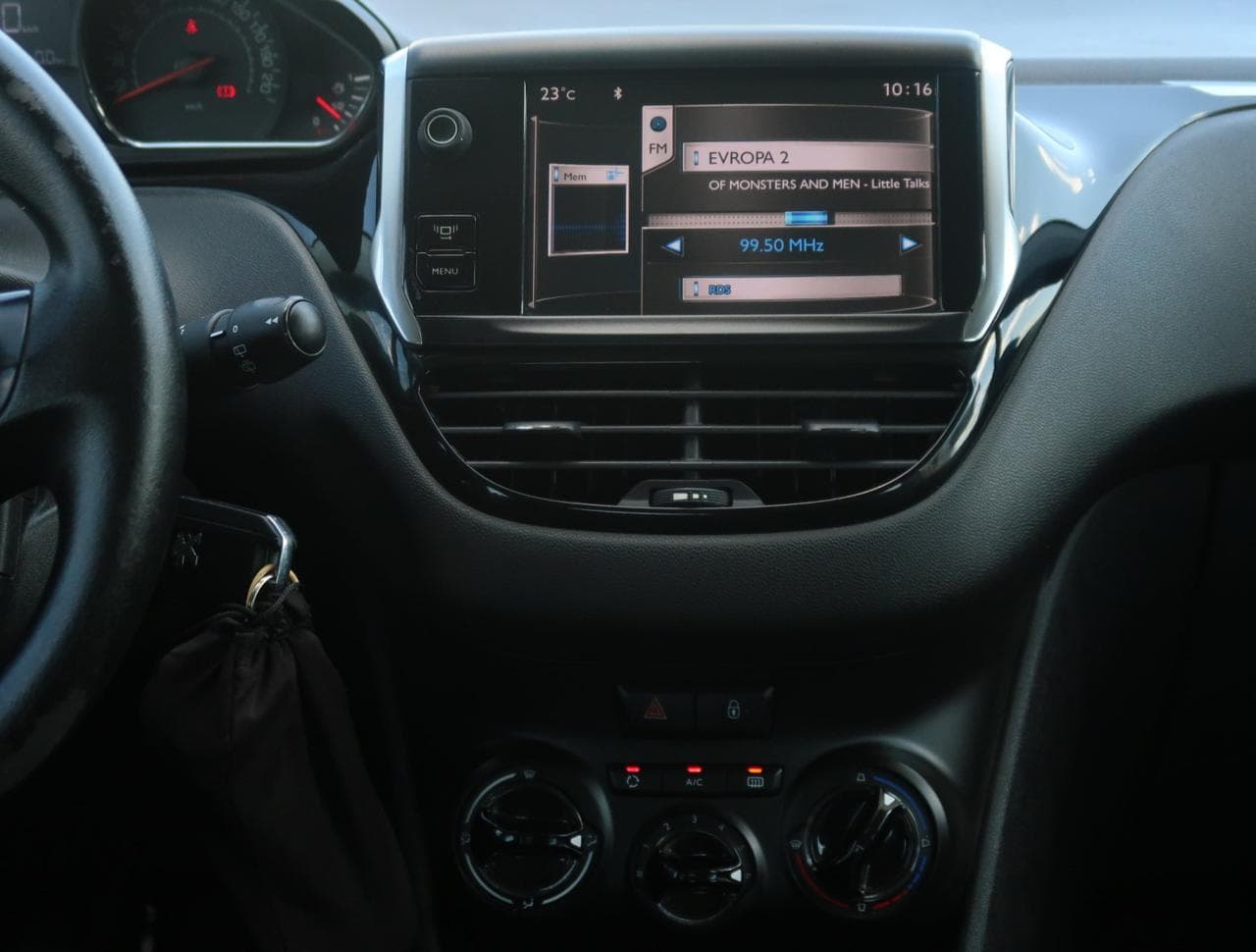 2012 Peugeot 208 - 18
