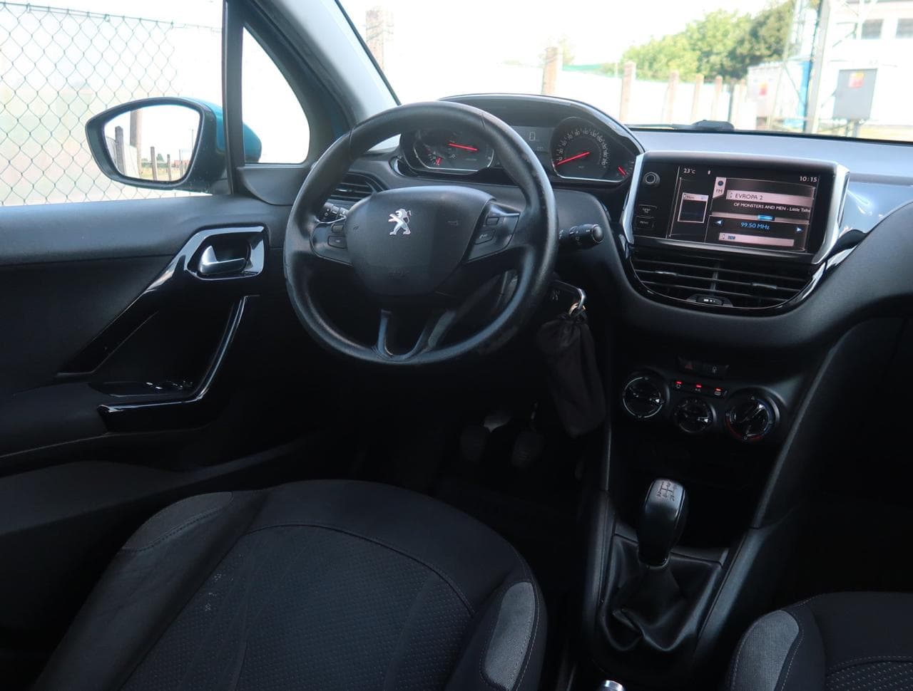 2012 Peugeot 208 - 9