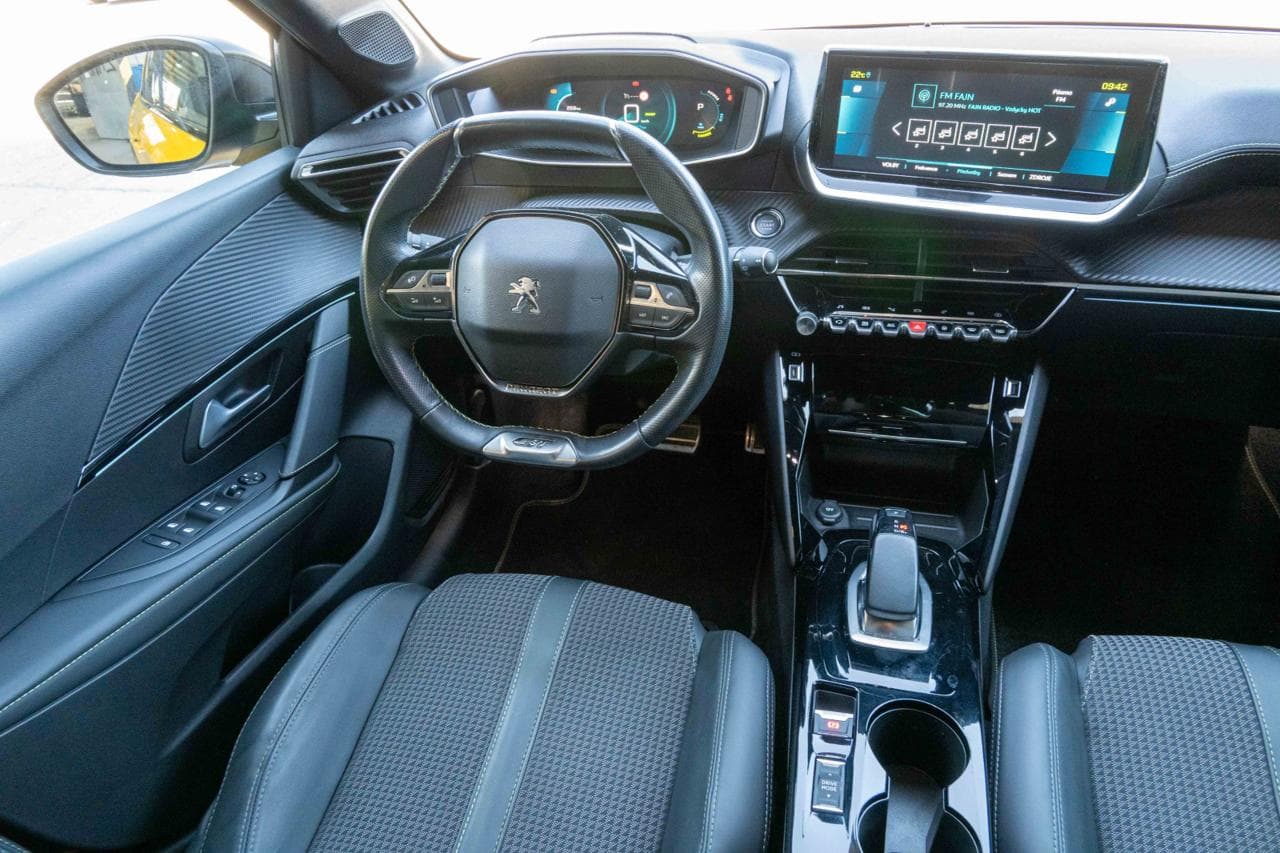 2020 Peugeot 208 - 9