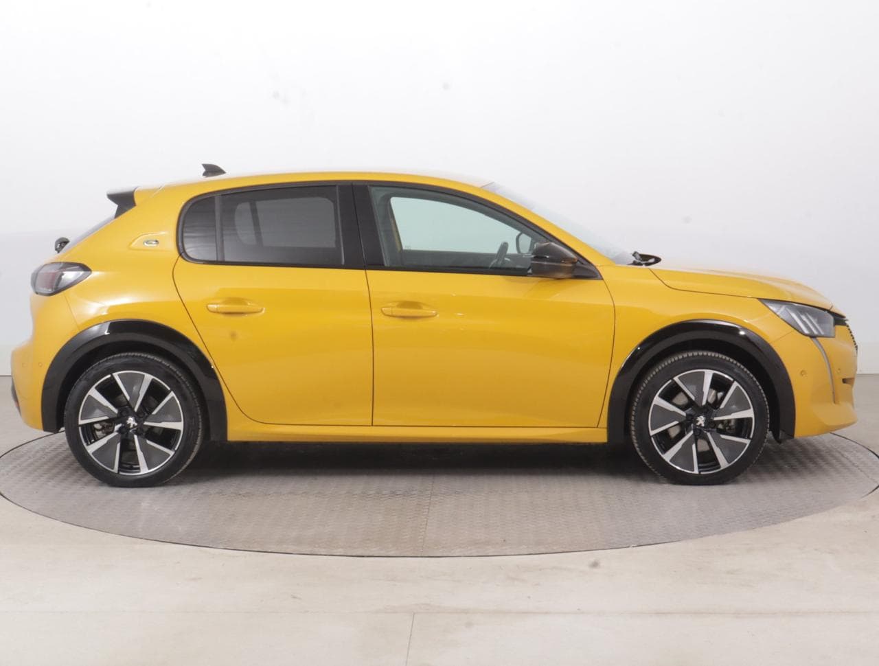 2020 Peugeot 208 - 8