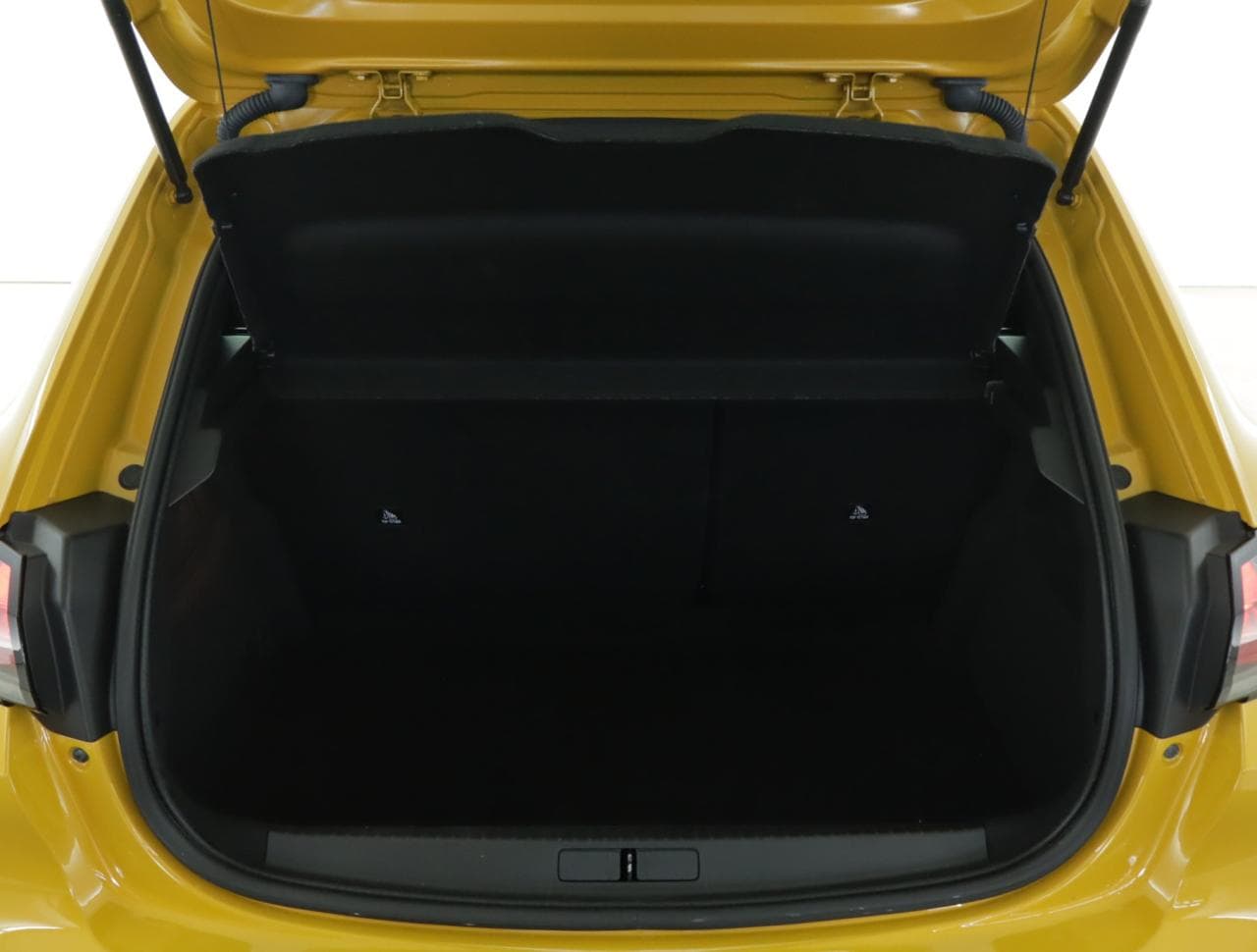 2021 Peugeot 208 - 19