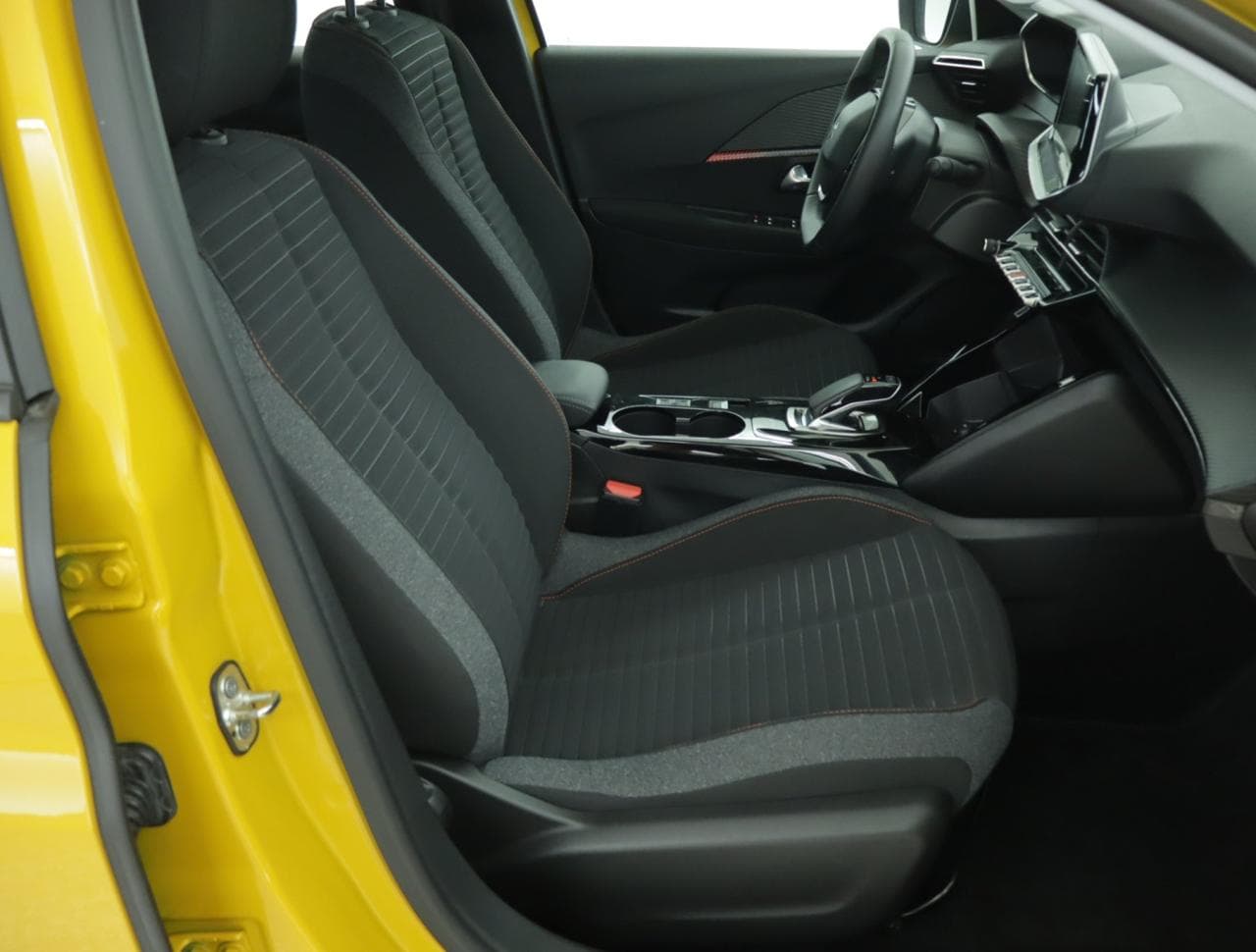 2021 Peugeot 208 - 12