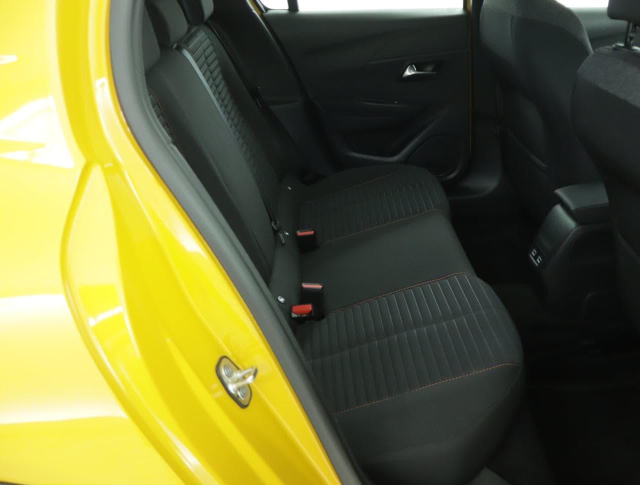 2021 Peugeot 208 - 13