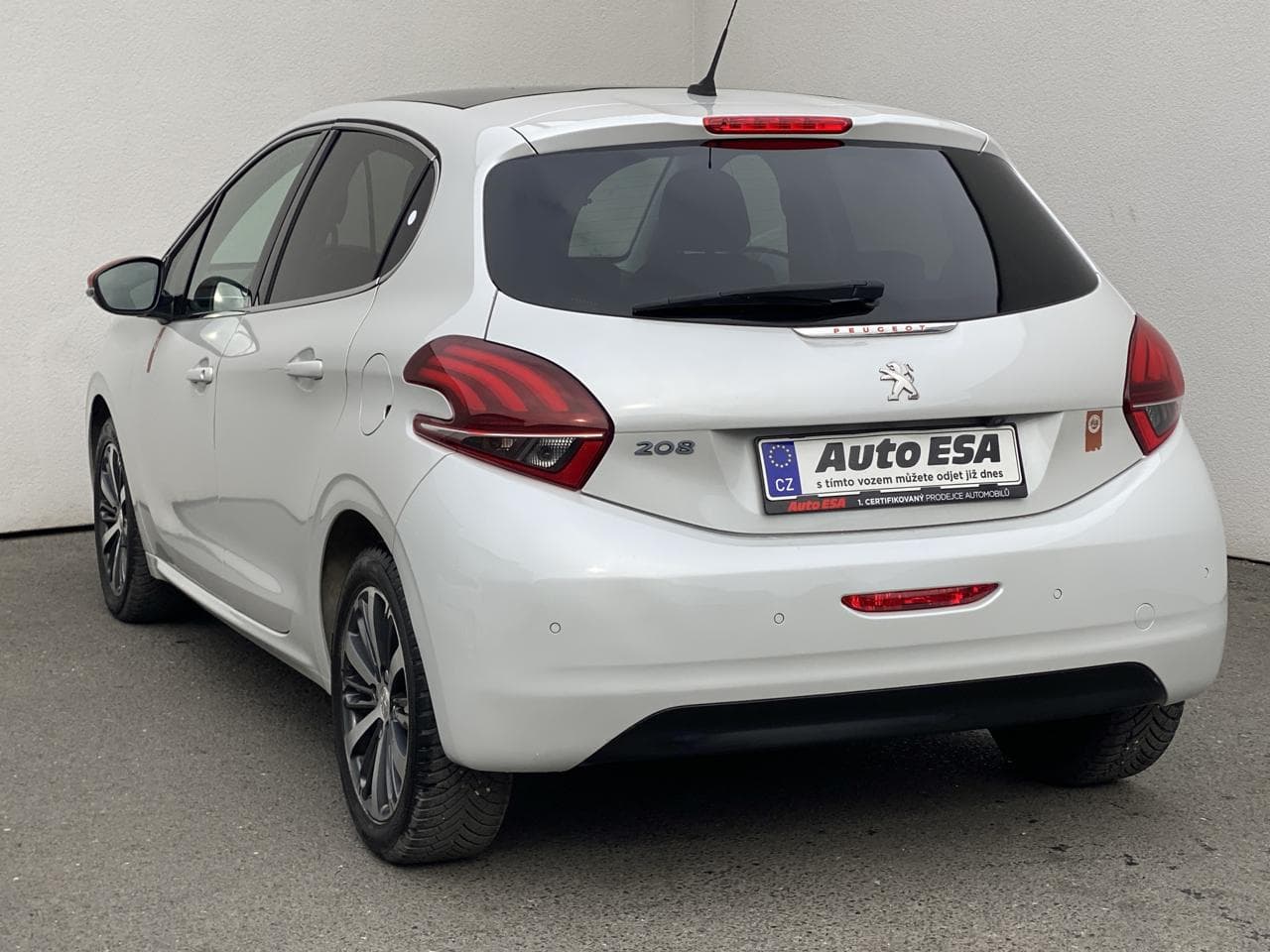 2017 Peugeot 208 - 6