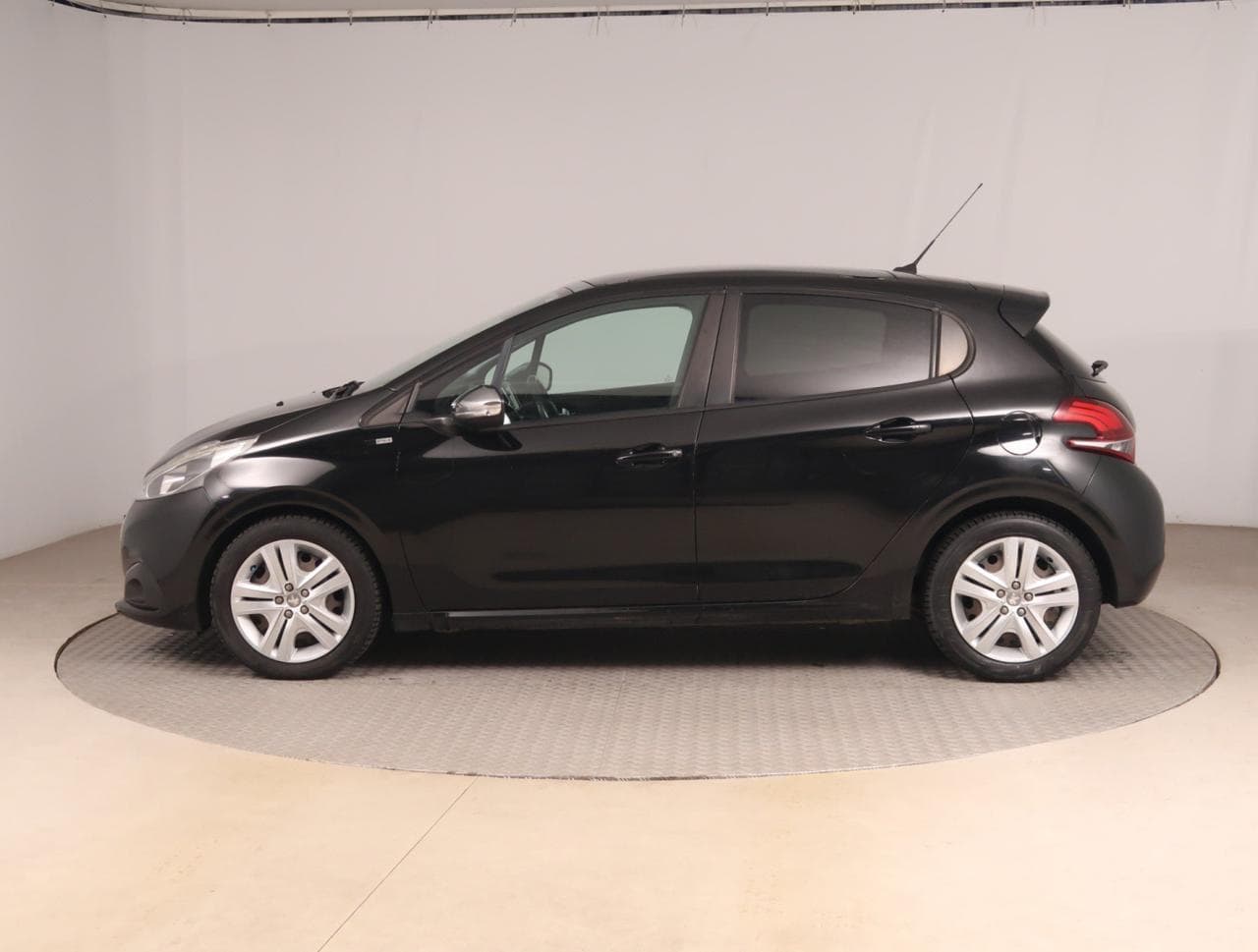 2016 Peugeot 208 - 4