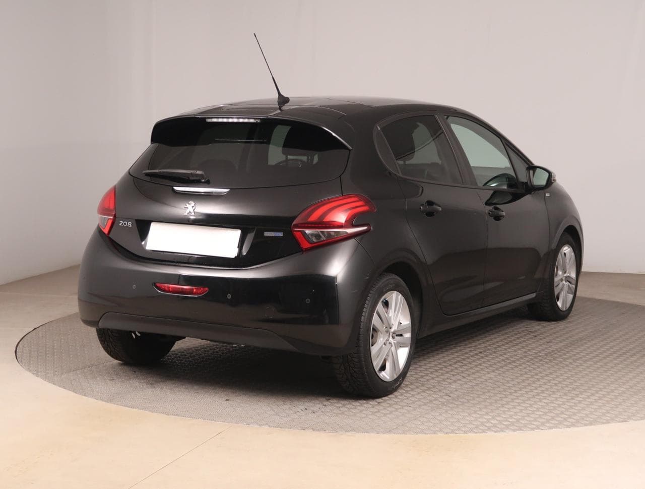 2016 Peugeot 208 - 7