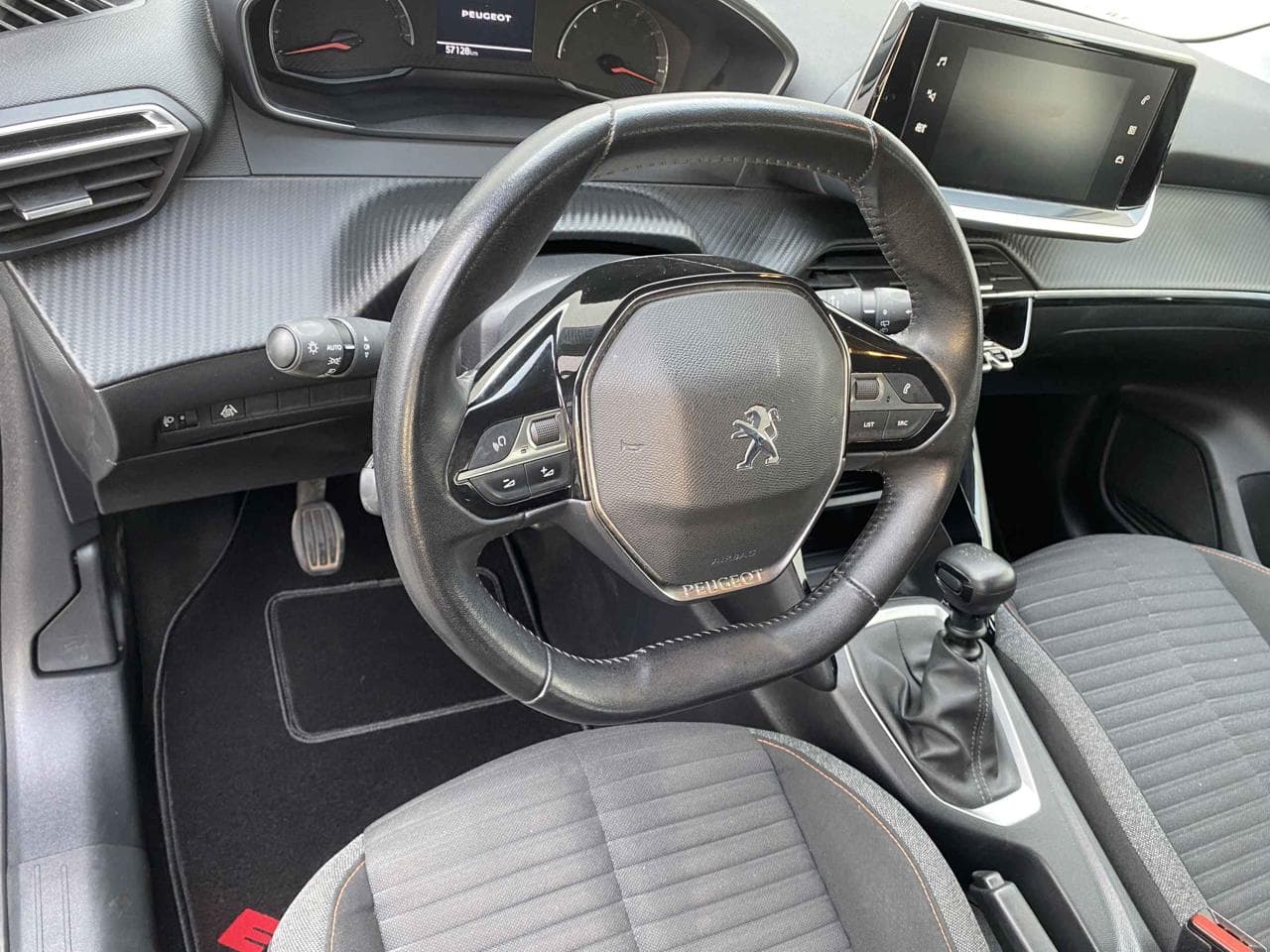 2021 Peugeot 208 - 12