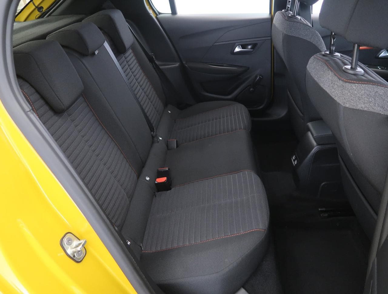 2021 Peugeot 208 - 12