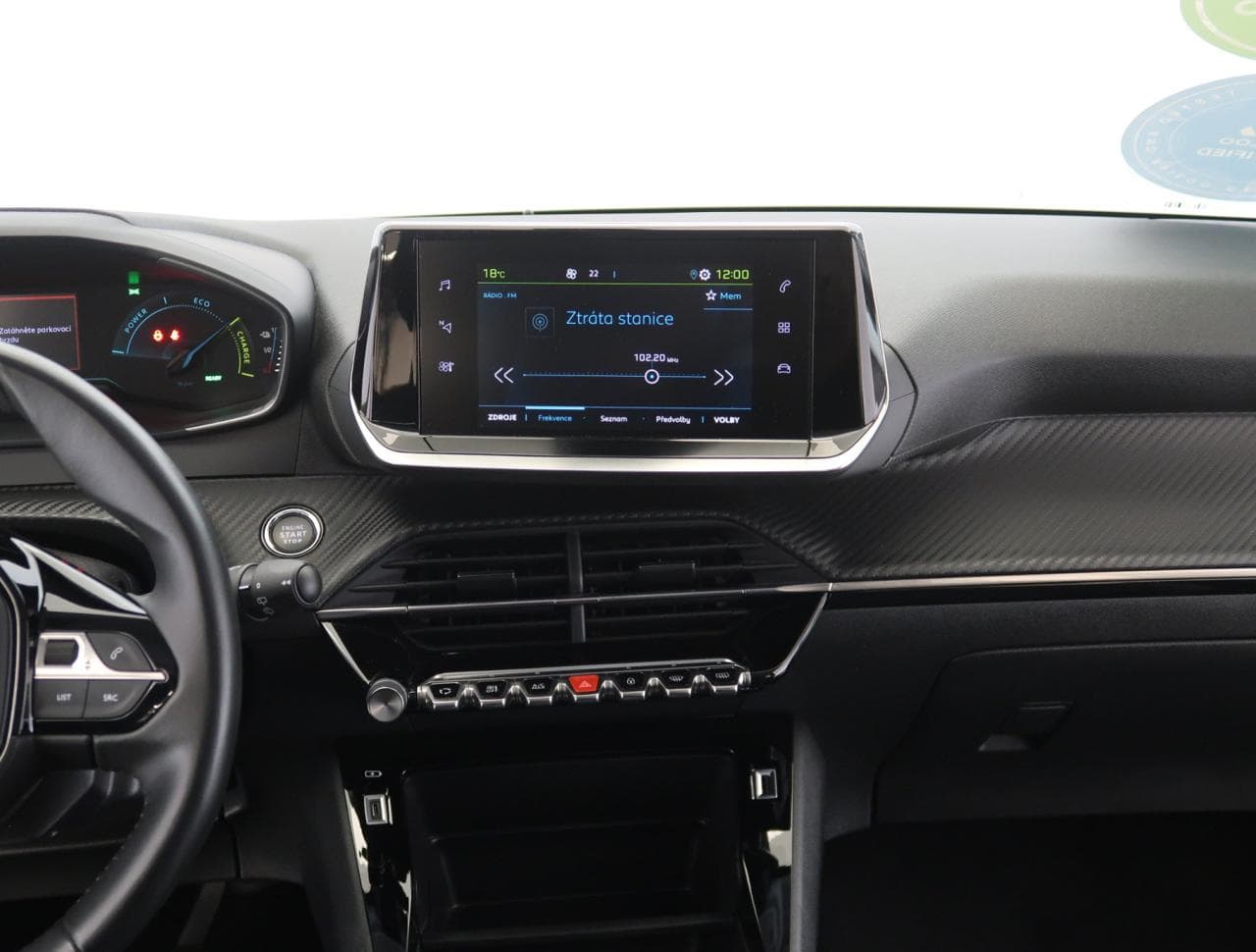 2021 Peugeot 208 - 17