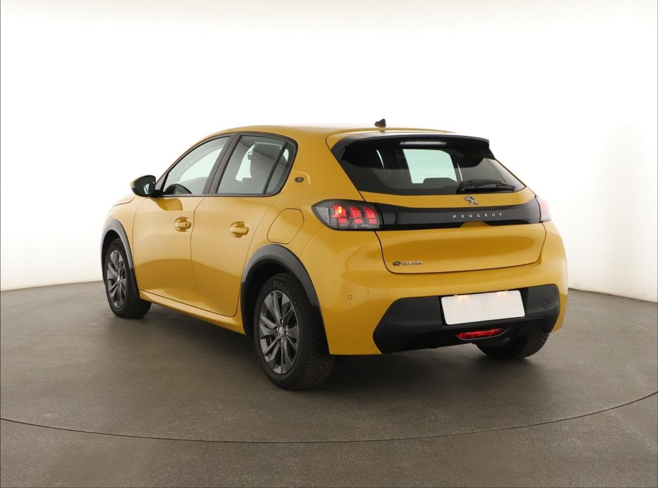 2021 Peugeot 208 - 5