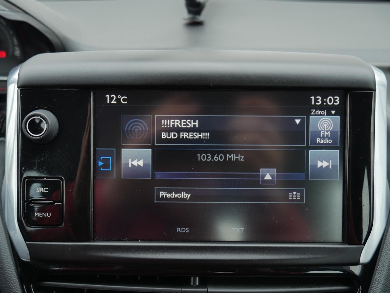 2015 Peugeot 208 - 17