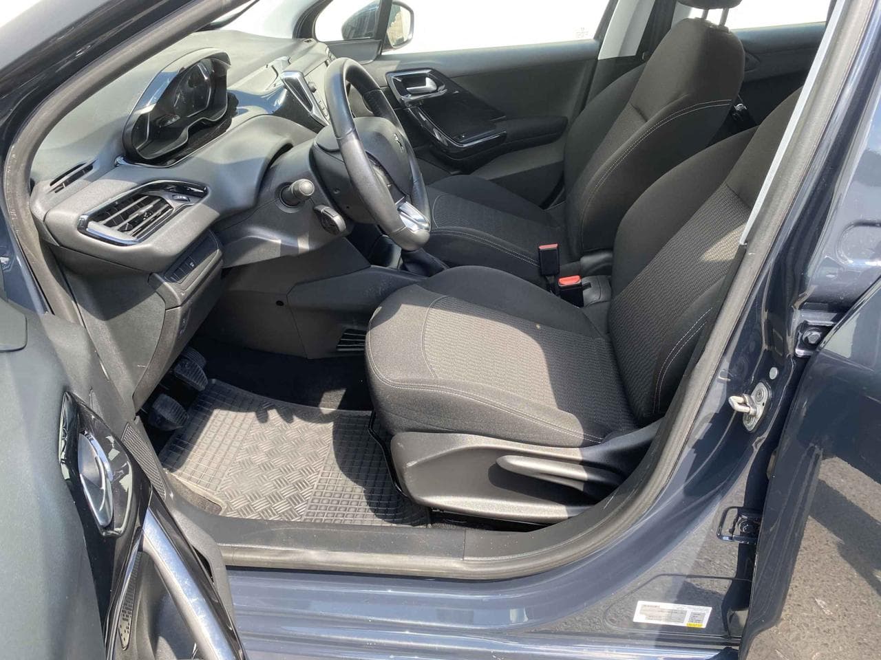 2019 Peugeot 208 - 9