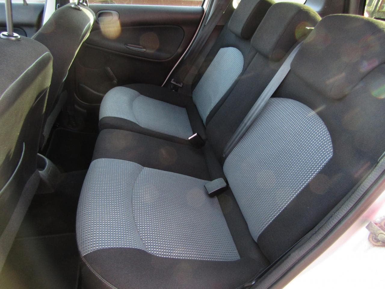 2004 Peugeot 206 - 10