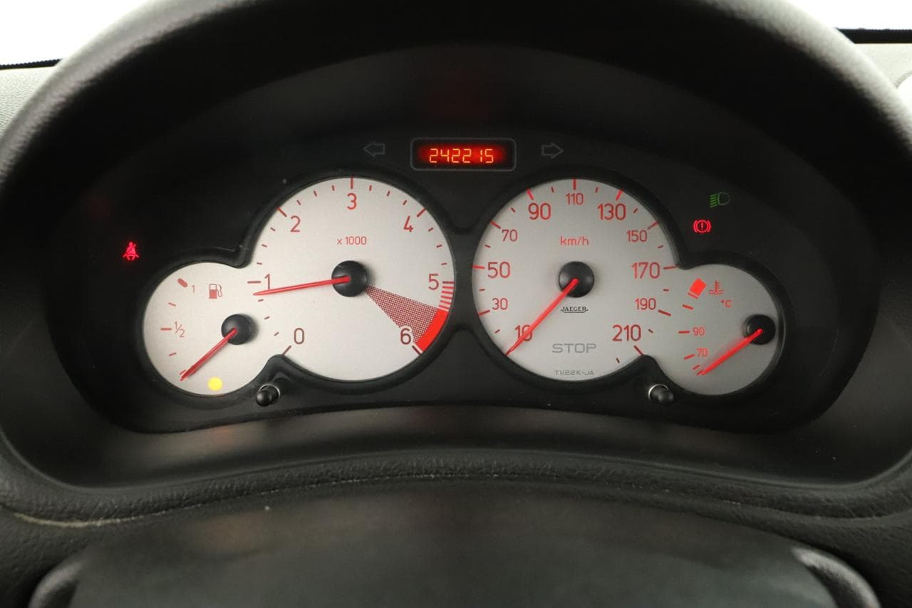 2006 Peugeot 206 - 28