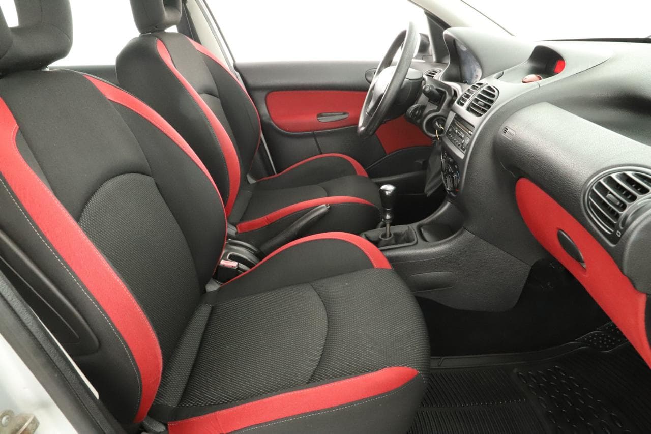 2006 Peugeot 206 - 16