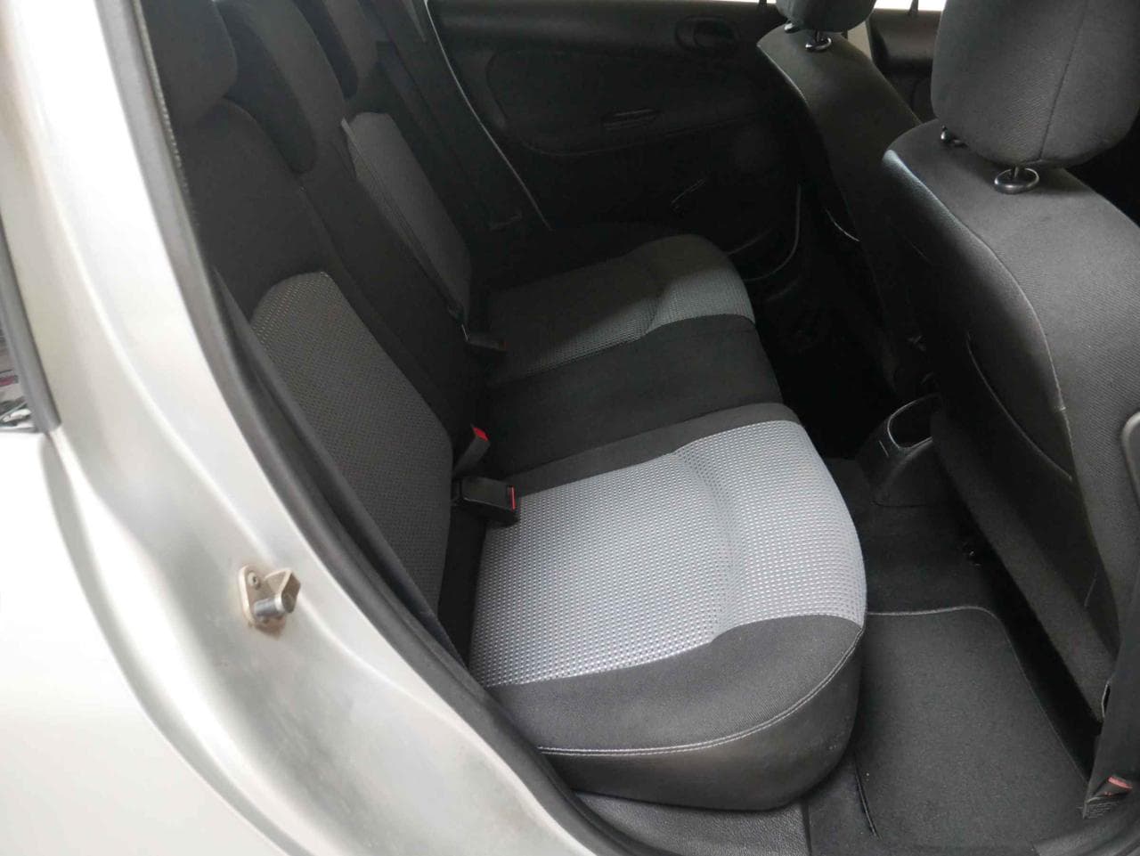 2004 Peugeot 206 - 17
