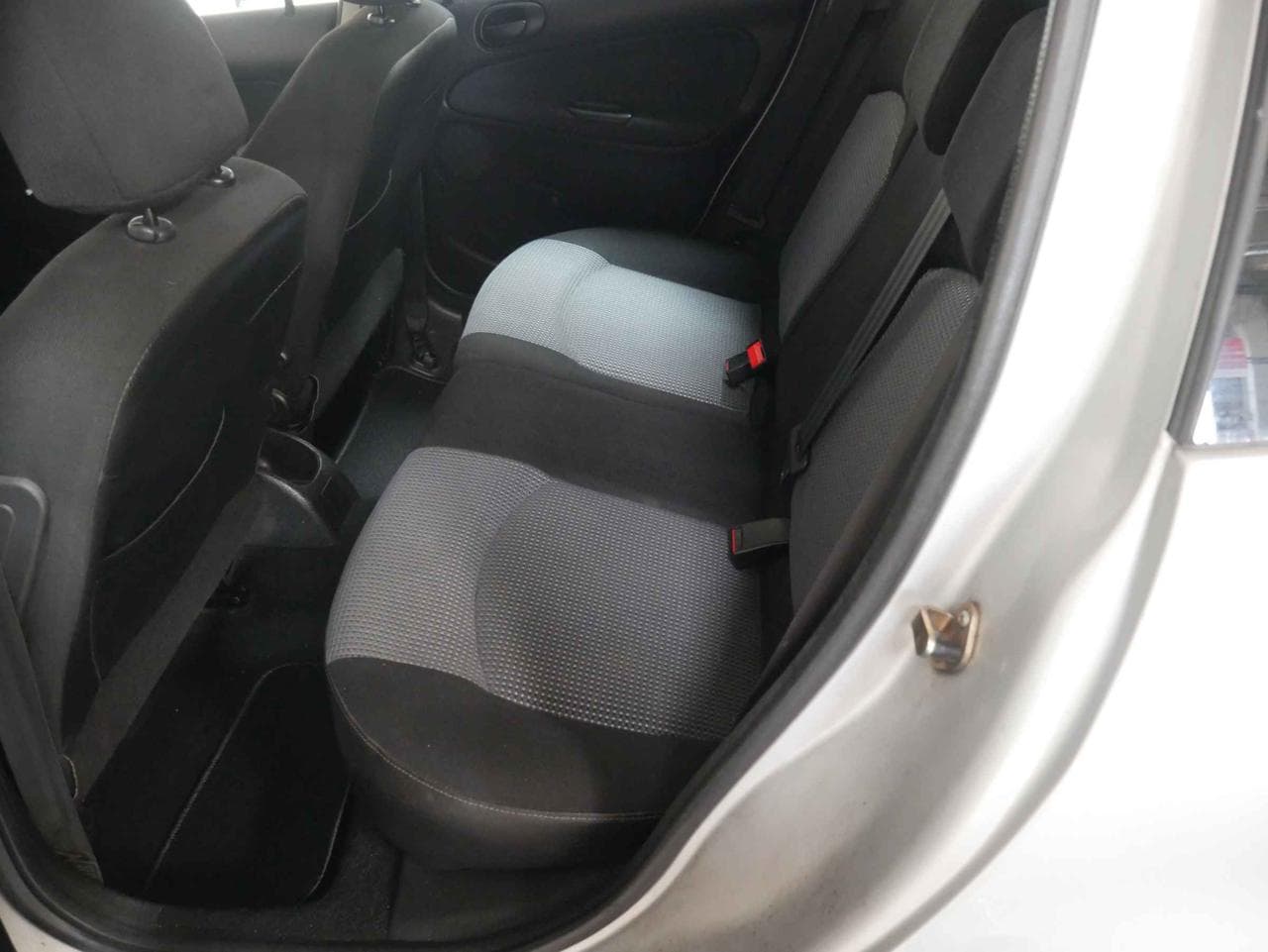 2004 Peugeot 206 - 16